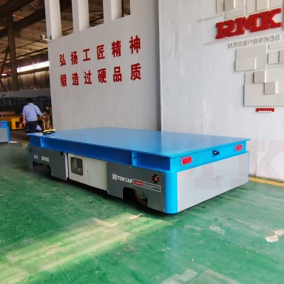 Xe tải vận chuyển pin nặng 35 tấn